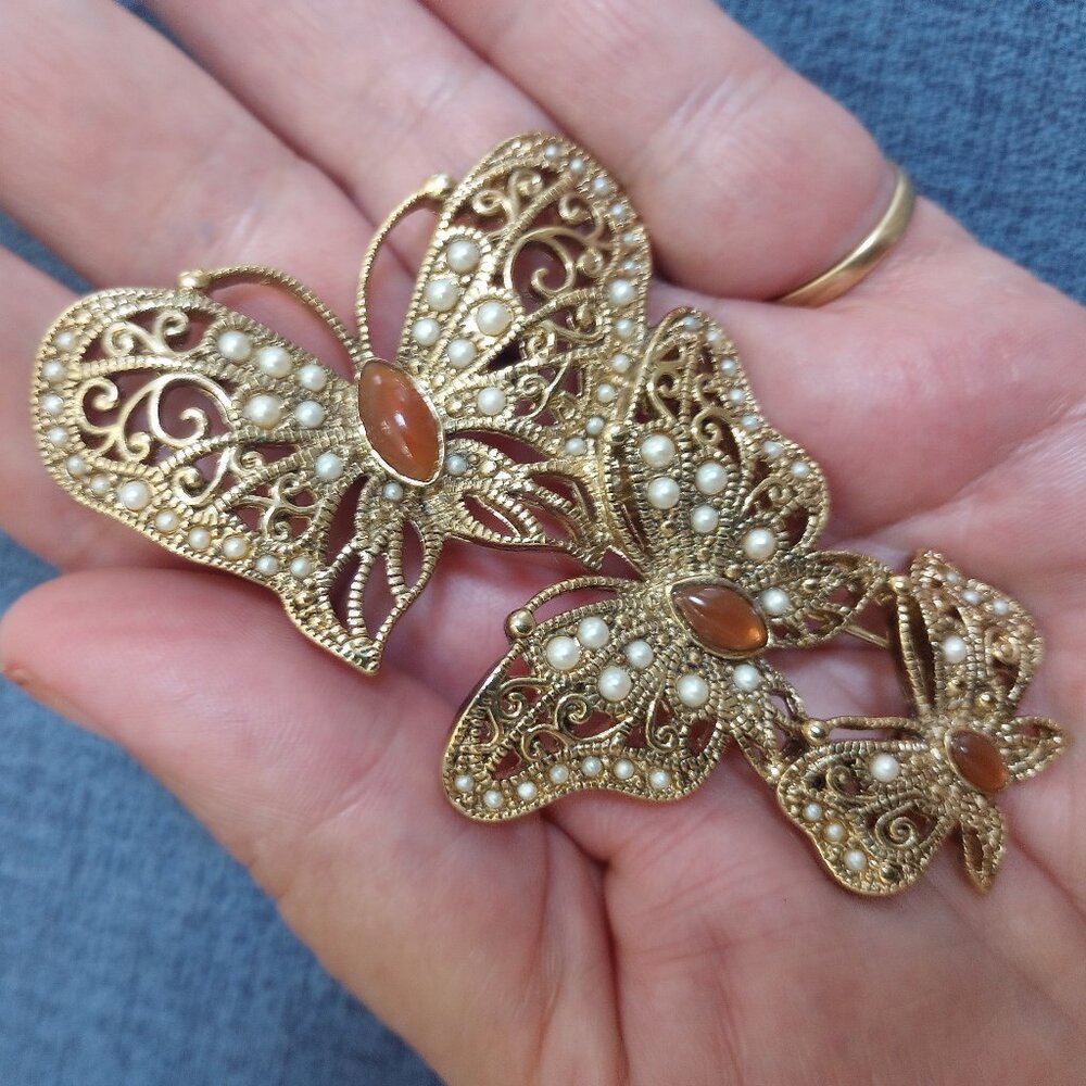 Beautiful Triple Butterfly Brooch Gold Filigree Carnelian Seed Pearl
